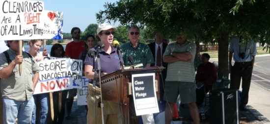 We advocate for a clean river for all its communities.<br><br><a href='http://www.aguafund.org/?page_id=295' target='_self'>+ Read more</a>